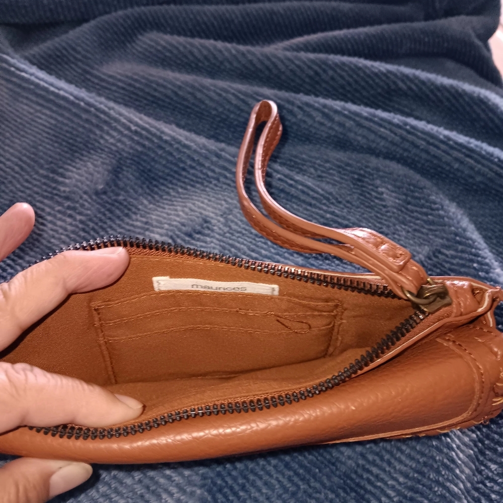 Wristlet - Picture 2 of 3